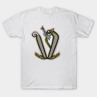 Celtic Cat Letter V T-Shirt